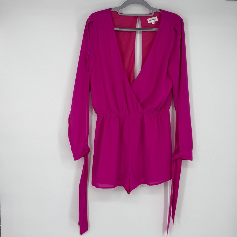 Superdown Womens Pink Long Sleeve Tie Cuff Open Back Romper Size Medium
